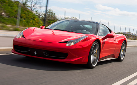 Kør Ferrari eller Lamborghini i 15 minutter